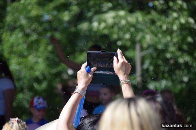 Децата на Казанлък се забавляваха с щуро парти в парк “Розариум“