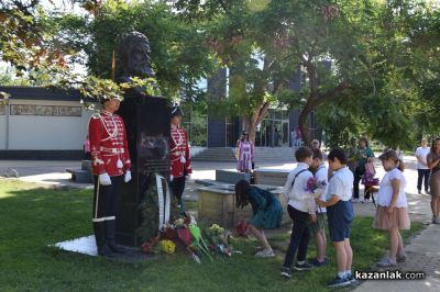 Казанлък се преклони пред Христо Ботев и загиналите за свободата и независимостта на България