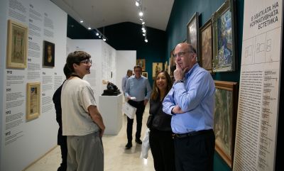 Посланикът на САЩ в България Кенет Мертен и съпругата му посетиха Художествената галерия в Казанлък и музей „Ахинора“