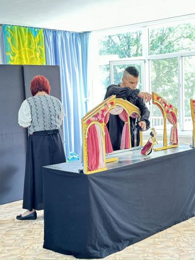 Модерни безконтактни термометри, дари Ротари клуб - Казанлък на детските градини в общината 