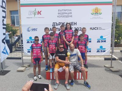 Колоездачите от клуб „Лястовица-1905“ спечелиха бронз от държавния шампионат на шосе в Пирдоп 
