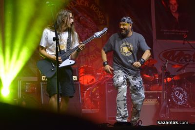 Емблематичният мотосъбор на “Черните рози“ събра хиляди край Казанлък