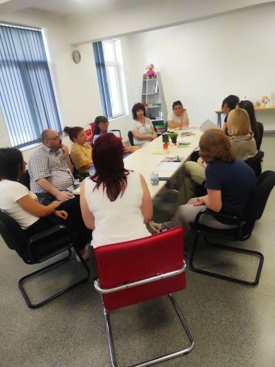 Сдружение “Бъдеще за децата“ и Комплексите за социални услуги в Казанлък обменяха опит с техни колеги от Стара Загора 