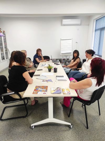 Сдружение “Бъдеще за децата“ и Комплексите за социални услуги в Казанлък обменяха опит с техни колеги от Стара Загора 