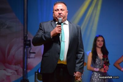 Галена Назърова е новата Царица Роза на Павел баня, а Александър Динев е Цар на минералната вода