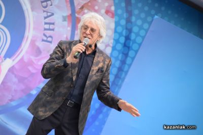 Галена Назърова е новата Царица Роза на Павел баня, а Александър Динев е Цар на минералната вода