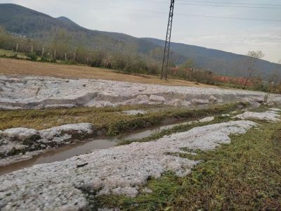 Над 60 сигнала са подадени към горещия телефон след бурята в Казанлъшко