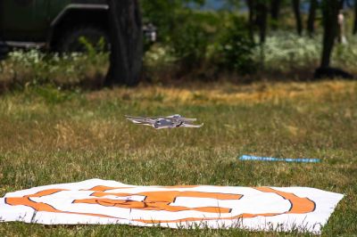 Състезание между операторите на дронове на формированията от Сухопътните войски „Ястреб 24“ се състоя на УЦ „Тюлбе“ 