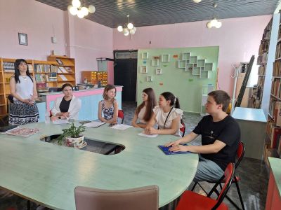 Литературно четене на таланти от ПГЛПТ се проведе в ОБ „Искра“