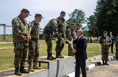 Състезание между операторите на дронове на формированията от Сухопътните войски „Ястреб 24“ се състоя на УЦ „Тюлбе“ 