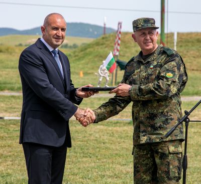 Състезание между операторите на дронове на формированията от Сухопътните войски „Ястреб 24“ се състоя на УЦ „Тюлбе“ 