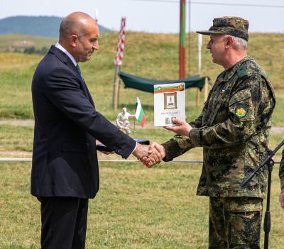 Състезание между операторите на дронове на формированията от Сухопътните войски „Ястреб 24“ се състоя на УЦ „Тюлбе“ 