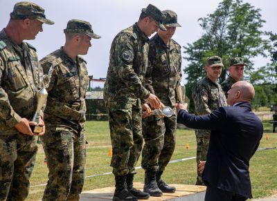 Състезание между операторите на дронове на формированията от Сухопътните войски „Ястреб 24“ се състоя на УЦ „Тюлбе“ 