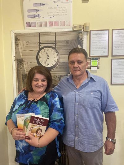 Писателят Кристиян Петков представи своето творчество в клуб Хармония СПА 