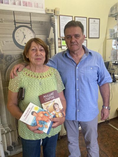 Писателят Кристиян Петков представи своето творчество в клуб Хармония СПА 