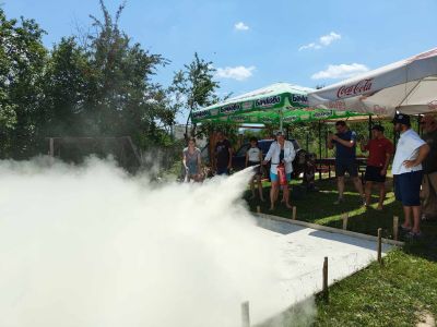 Младежи от Полша, Португалия, Испания и България помагат на Шипка