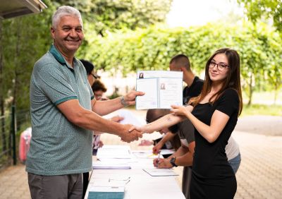 Випуск 2024 на ПГЛПТ получи своите дипломи и свидетелства за професионална квалификация