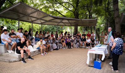 Випуск 2024 на ПГЛПТ получи своите дипломи и свидетелства за професионална квалификация