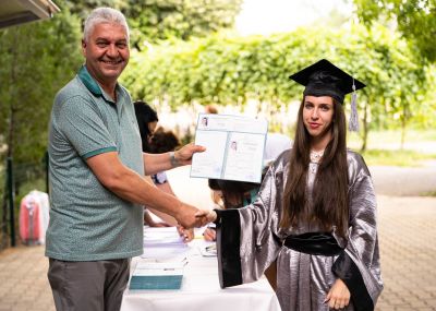 Випуск 2024 на ПГЛПТ получи своите дипломи и свидетелства за професионална квалификация