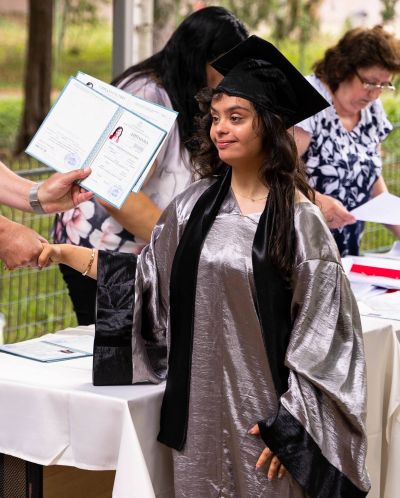 Випуск 2024 на ПГЛПТ получи своите дипломи и свидетелства за професионална квалификация