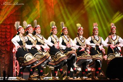 “Детелини“ спечелиха първо място на „Топ 10 български танцов фолклор“