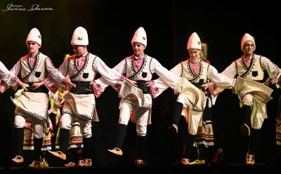 “Детелини“ спечелиха първо място на „Топ 10 български танцов фолклор“