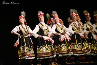 “Детелини“ спечелиха първо място на „Топ 10 български танцов фолклор“