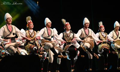 “Детелини“ спечелиха първо място на „Топ 10 български танцов фолклор“