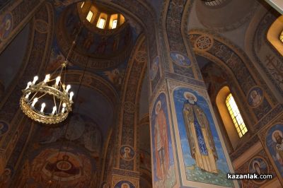 Шипченският манастир пази мощите на 40 светци / Новини от Казанлък