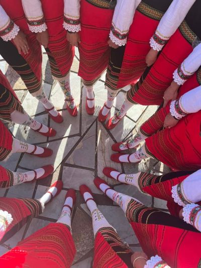 ТК “Янина“ от 10 години представя Енина, община Казанлък и България