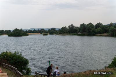 Спортен риболов и вкусна храна в „Рибарско място“ до Казанлък