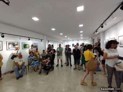 Маргарита и Цветин Шущаркови подредиха „Картини от един Свят“ в Казанлък 