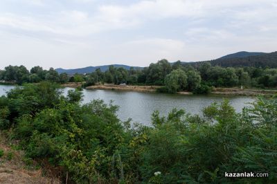 Спортен риболов и вкусна храна в „Рибарско място“ до Казанлък