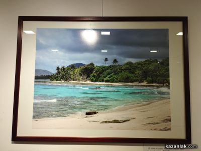 Маргарита и Цветин Шущаркови подредиха „Картини от един Свят“ в Казанлък 