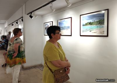 Маргарита и Цветин Шущаркови подредиха „Картини от един Свят“ в Казанлък 