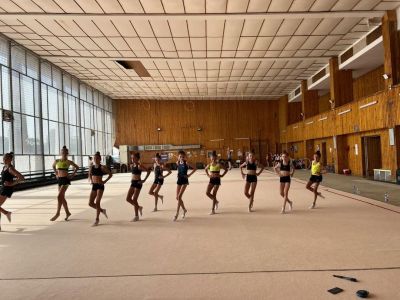 Наградиха казанлъшката гимнастичка Божидара Деребеева за добрите ѝ постижения