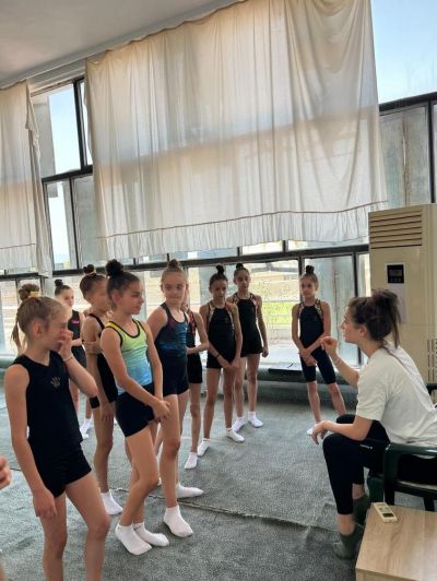 Наградиха казанлъшката гимнастичка Божидара Деребеева за добрите ѝ постижения