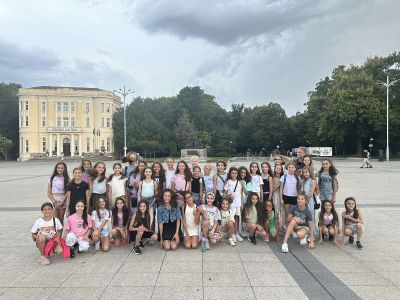 Наградиха казанлъшката гимнастичка Божидара Деребеева за добрите ѝ постижения