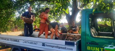 27 доброволци ремонтираха покрива на шипченския храм