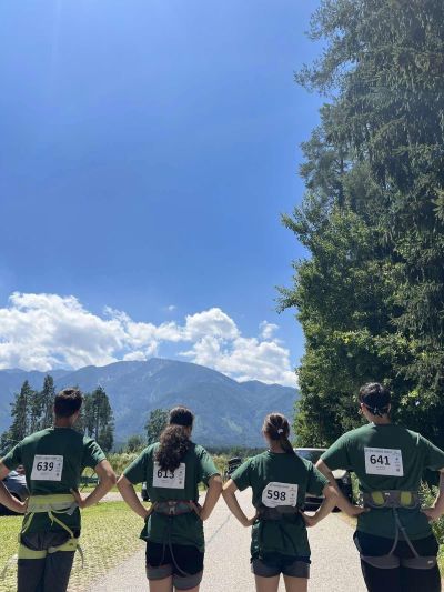 Косара Костова и Ани Ванкова от „Селт“ завоюваха златни и бронзови медали в Австрия