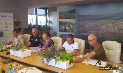 Превенция срещу пожарите: Община Казанлък подписа споразумение с FIRE-RES за сътрудничество и взаимодействие 