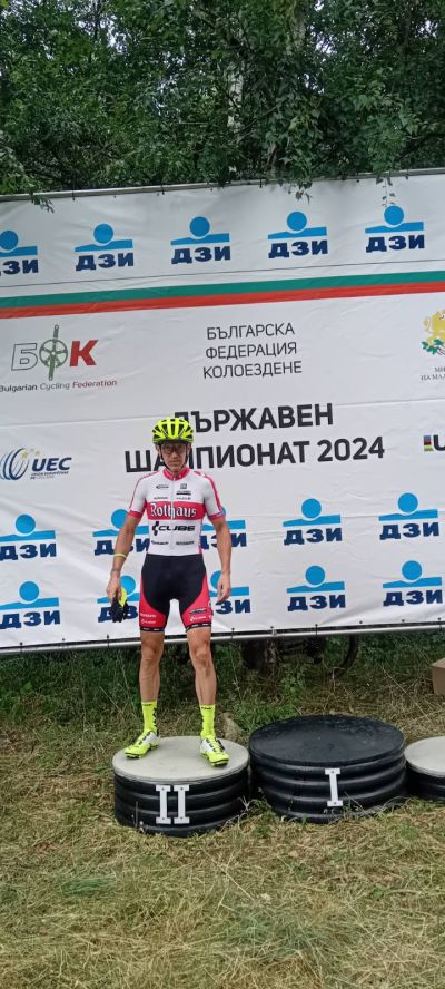 Четири медала за КК “Лястовица-1905“ от Държавния шампионат по планинско колоезедене в Княжево