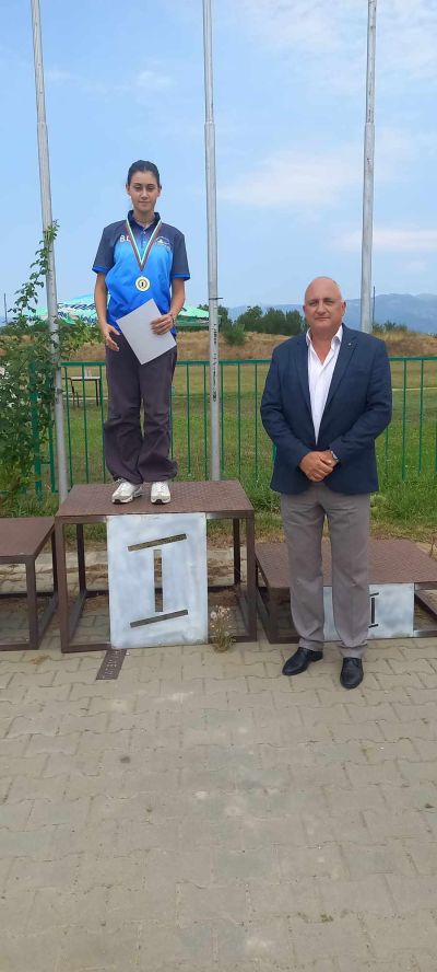 Двама състезатели от КЛС “Балиста“ се качиха на почетната стълбичка на турнира по стрелба в Казанлък 