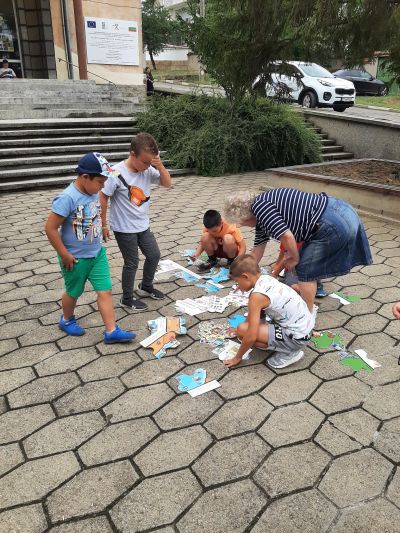 Със състезания и викторина, децата на Копринка учиха за членството на България в ЕС 