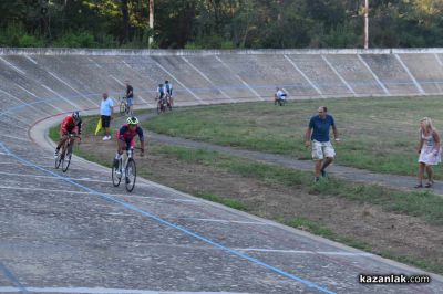 КК “Лястовица“ обраха наградите от Републиканското първенство на писта в Казанлък