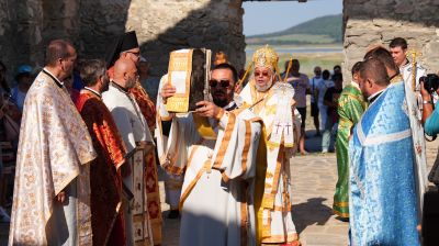 Митрополит Киприан възглави Божествената св. Литургия в Потопената църква край Жребчево