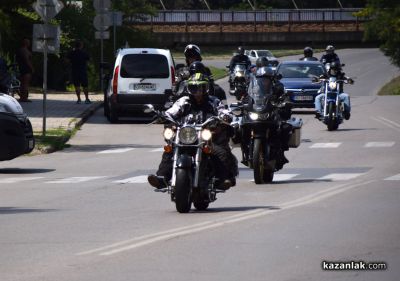 Балканската обиколка на сръбските мотористи премина през Казанлък