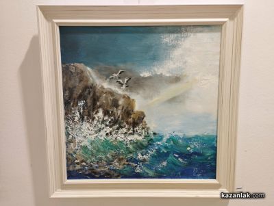 Росица Спиридонова представи в Казанлък първата си самостоятелна изложба 