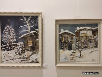 Росица Спиридонова представи в Казанлък първата си самостоятелна изложба 