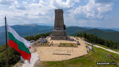 Специална изложба разказва историята на Паметникът на свободата в снимки / Новини от Казанлък